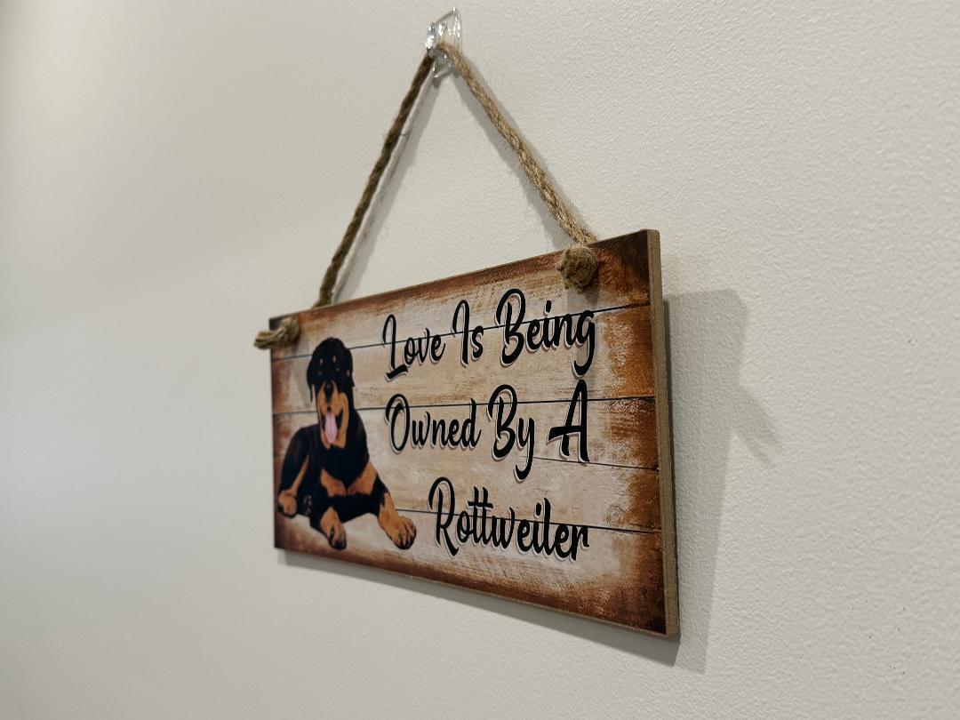 Rottweiler Dog Sign Wall Hanging Dogs Sign Wooden MDF Home Decor 30cm