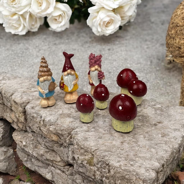 Miniature Garden Gnomes and Mushrooms Figurine Fairy Garden Accessories 7pcs