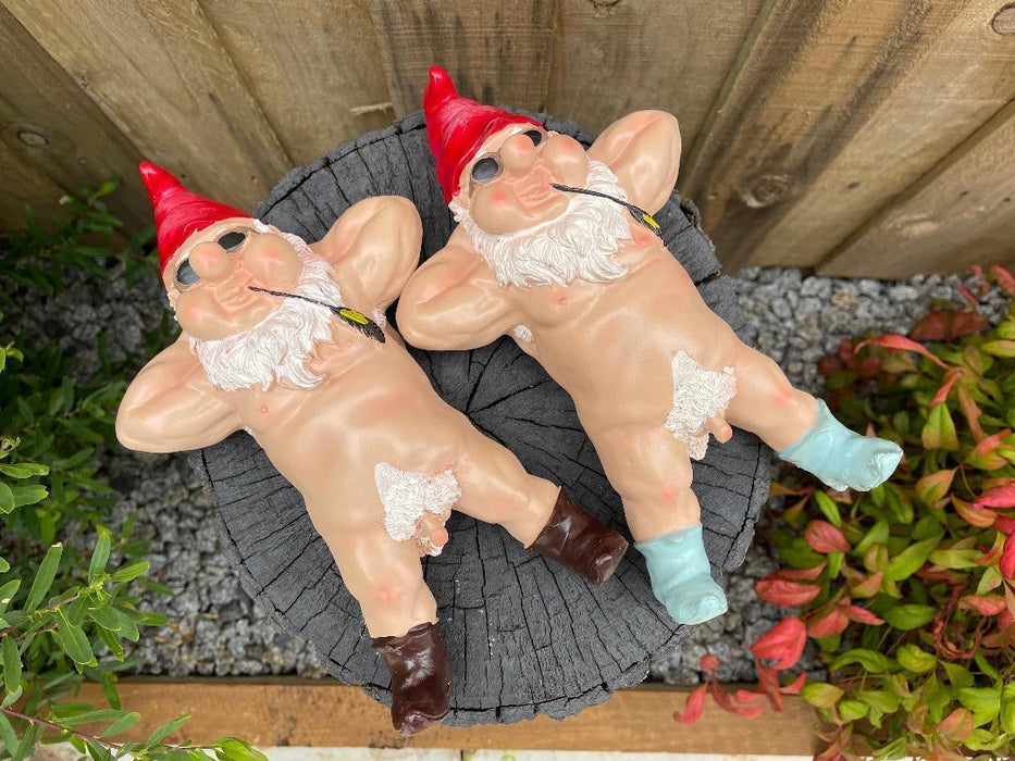 Garden Gnome Naked Nude Gnomes Naughty Laying Down Garden Ornament Statue 25cm