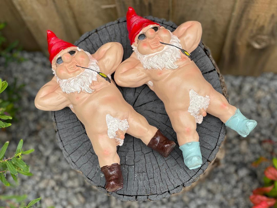 Garden Gnome Naked Nude Gnomes Naughty Laying Down Garden Ornament Statue 25cm