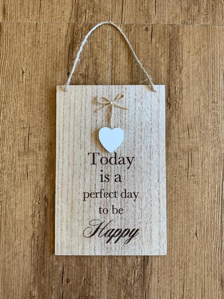 Wooden Home Signs Wall Decor Mum Mother Family Love Dream Country Sign Gift
