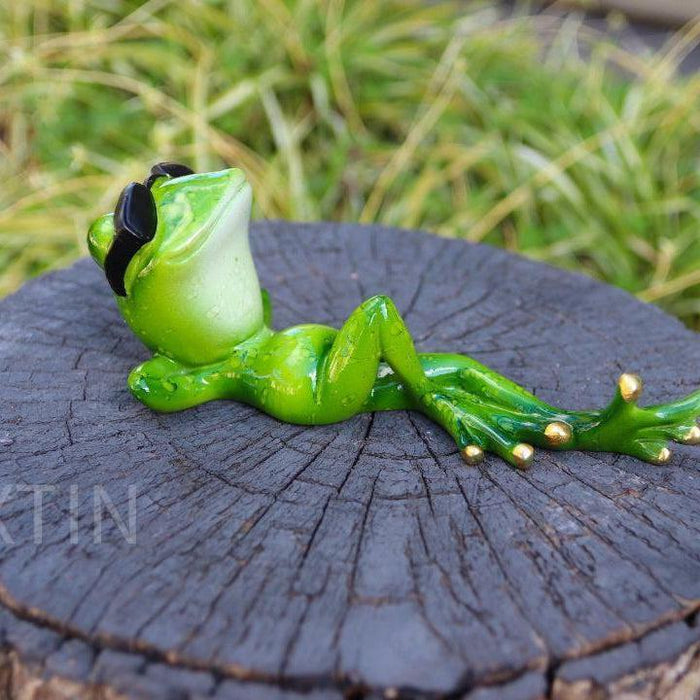 Frog Statue Ornament Celebrity Selfie Frogs Figurines Funny Garden Home 2pc Set